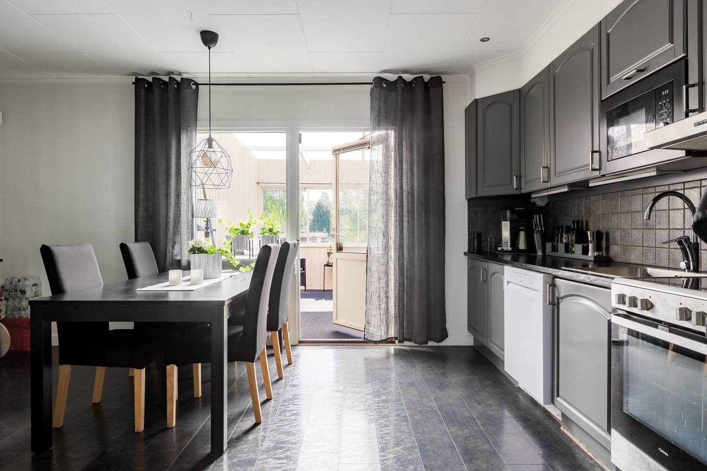 212 m² Villa på Skogsvägen 10 Handskeryd Nässjö kommun - bild 8
