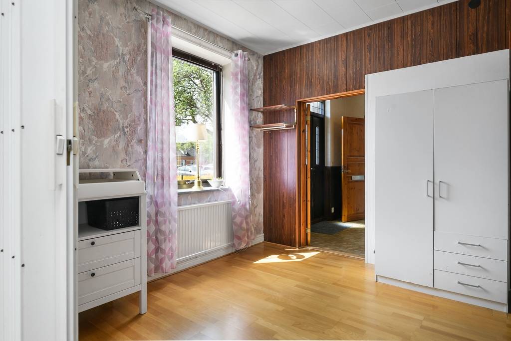 9 rum Villa på Gustafs torg 7 Centralt Tomelilla kommun - bild 11