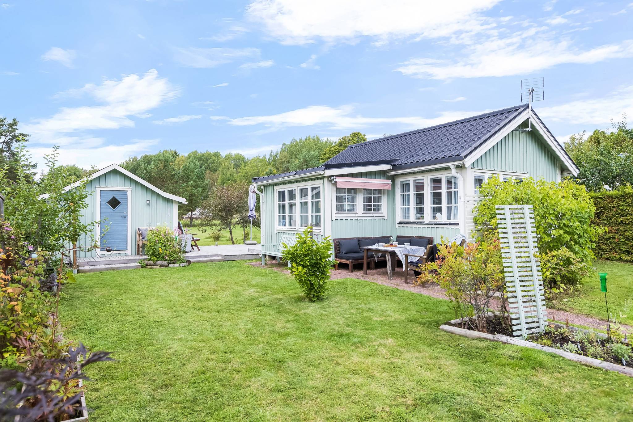 2 rum fritidshus på Vinbärsstigen 52 Riddartorp, Haninge kommun - bild 1