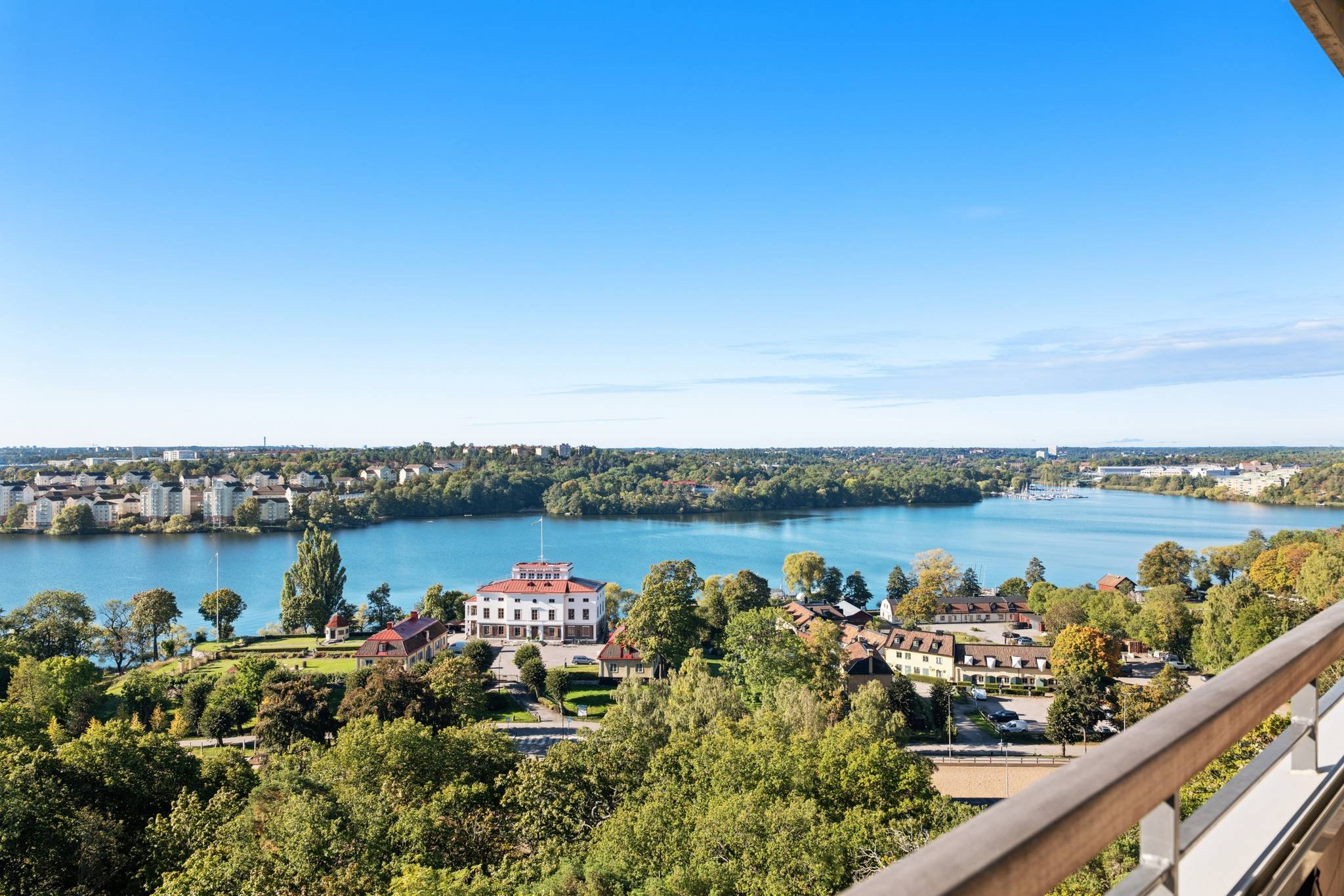 4 rum Lägenhet på Wiboms väg 10 Västra Skogen Solna kommun - bild 3