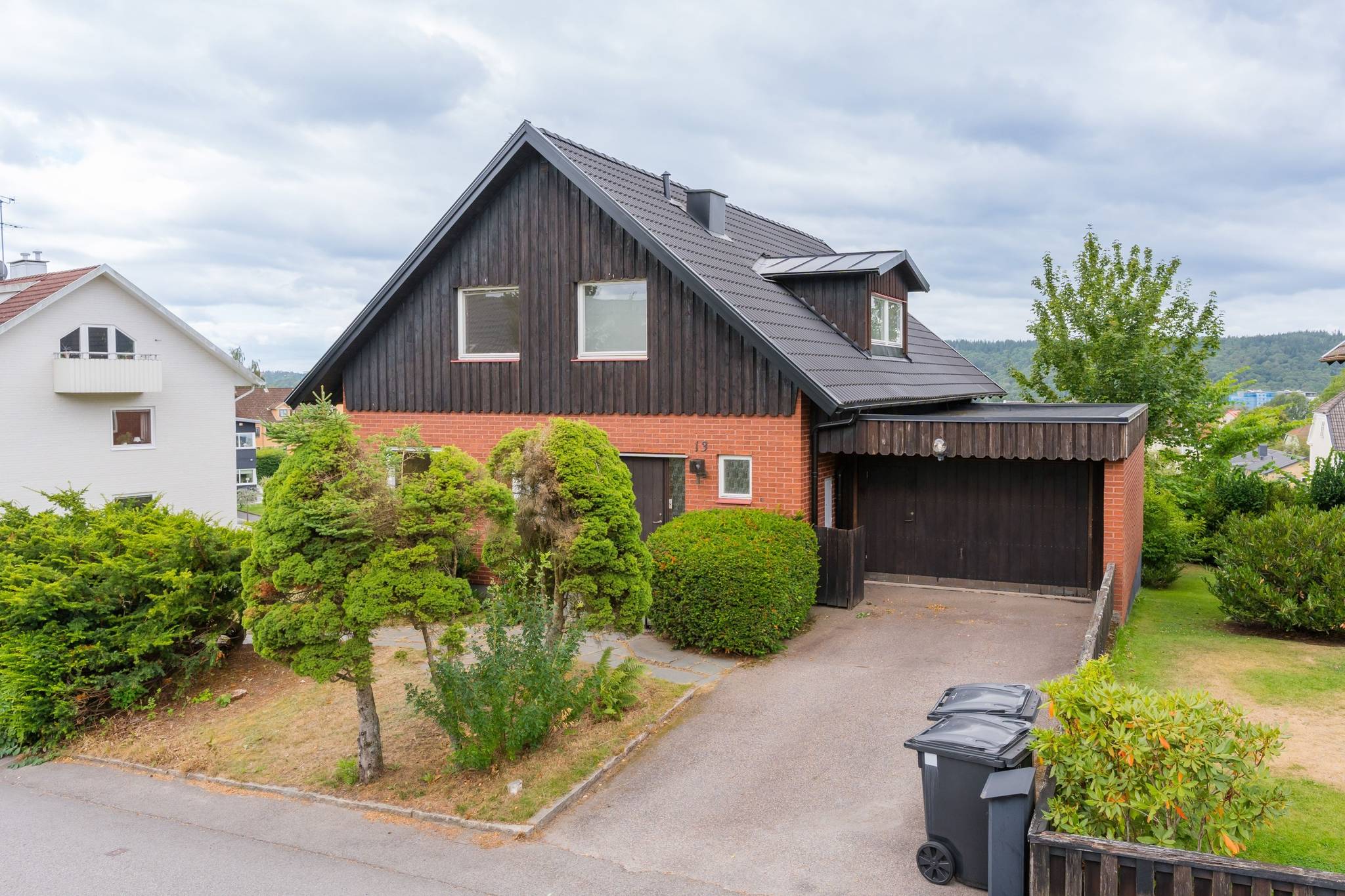 8 rum villa på Kullagatan 13 Bergdalen, Borås kommun - bild 1