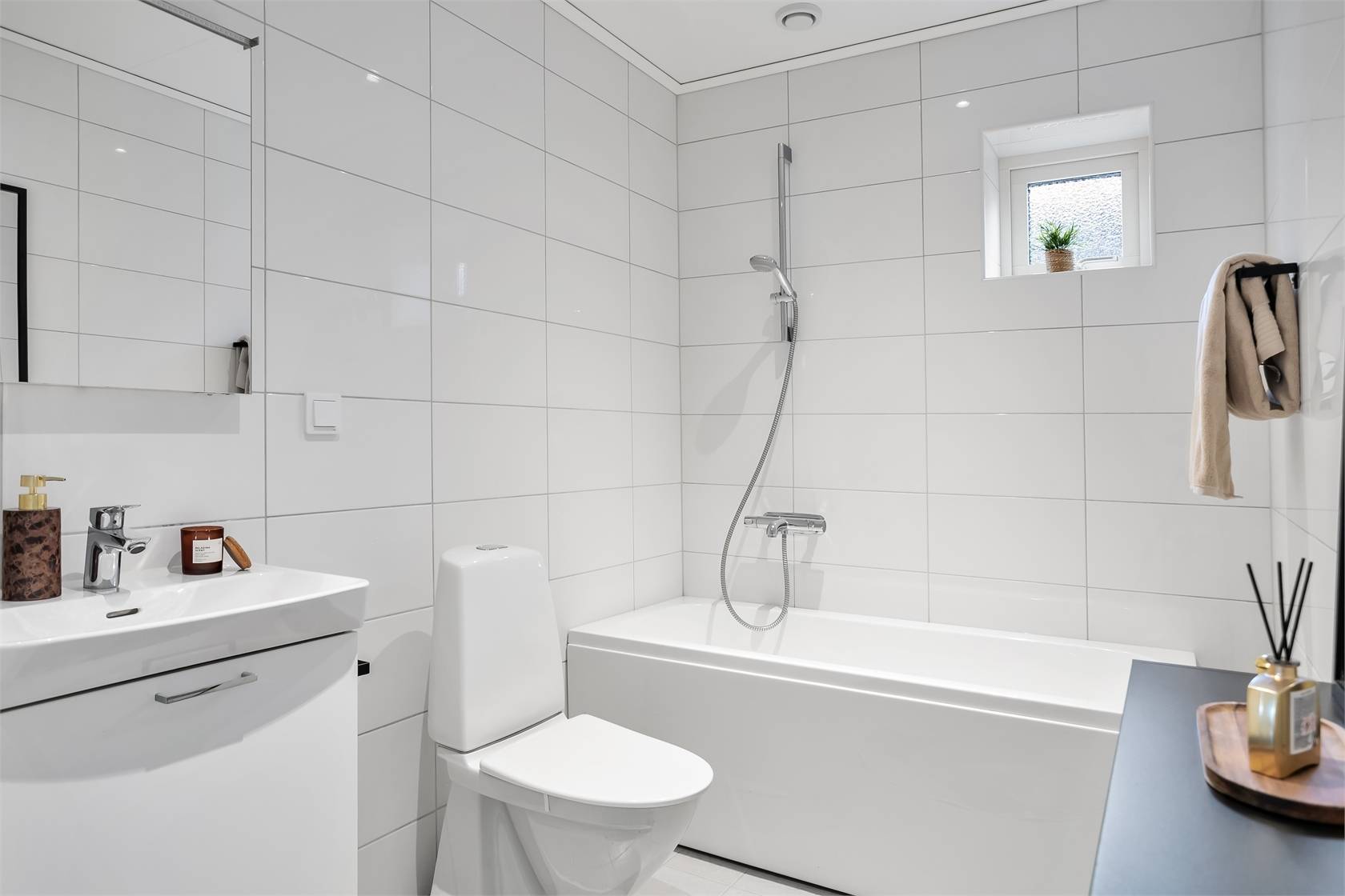 5 rum Villa på Tibble Skogsväg 15 Kungsängen - Norrboda Upplands-Bro kommun - bild 21