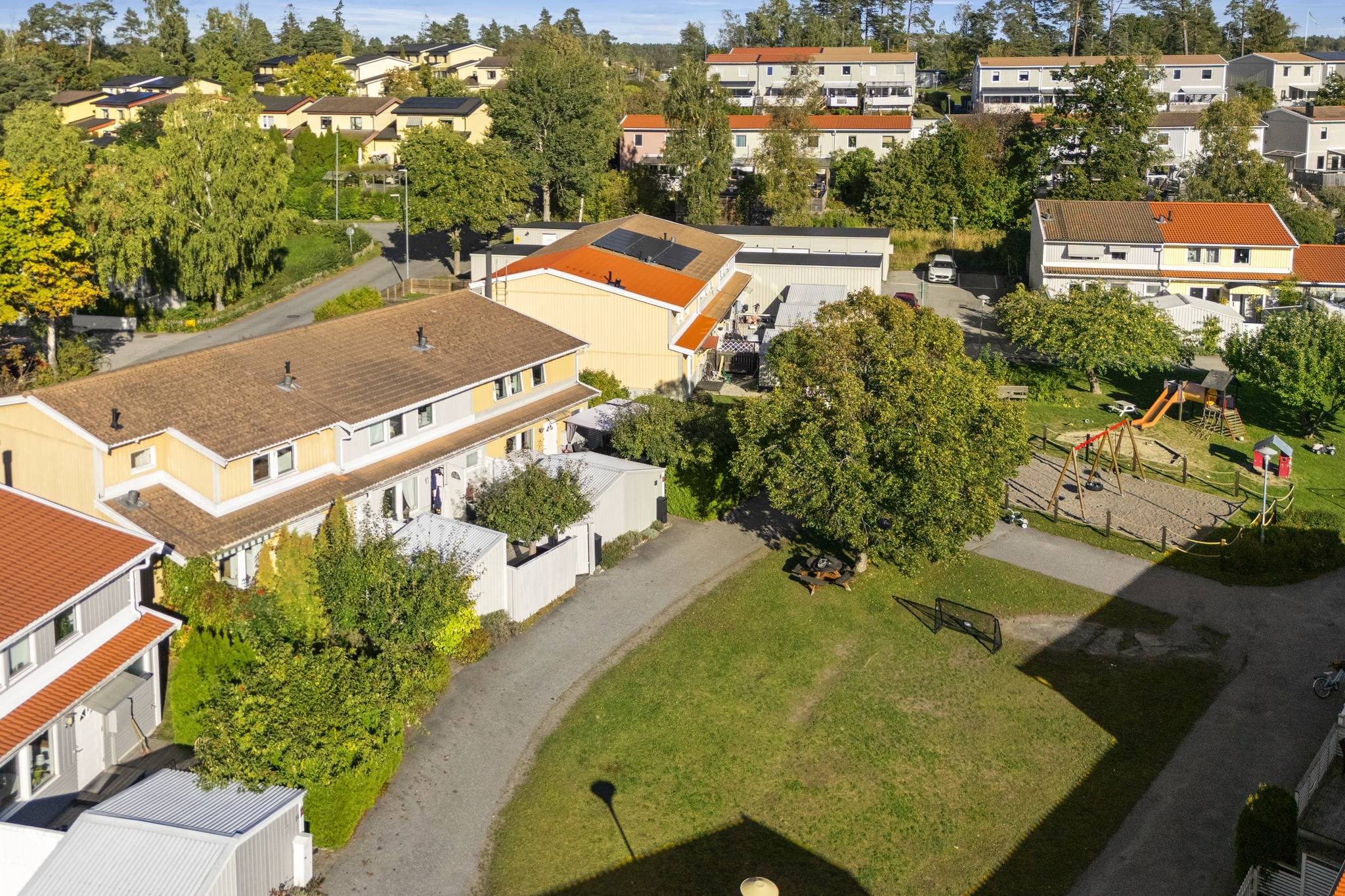 5 rum Radhus på Alliansvägen 12 Gribbylund Täby kommun - bild 16