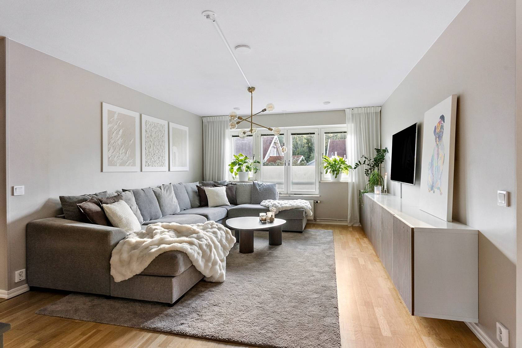 4 rum lägenhet på Oxhagsvägen 7E Tosterö, Strängnäs kommun - bild 1