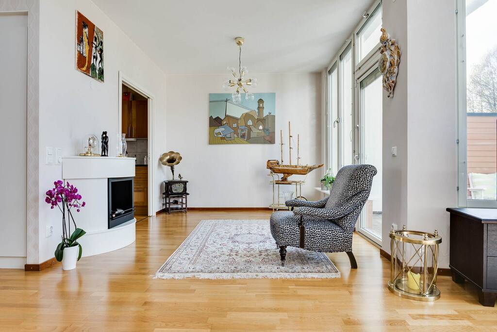 4 rum Par-/kedje-/radhus på Klockartorpsgatan 18A Klockartorpet Västerås kommun - bild 12