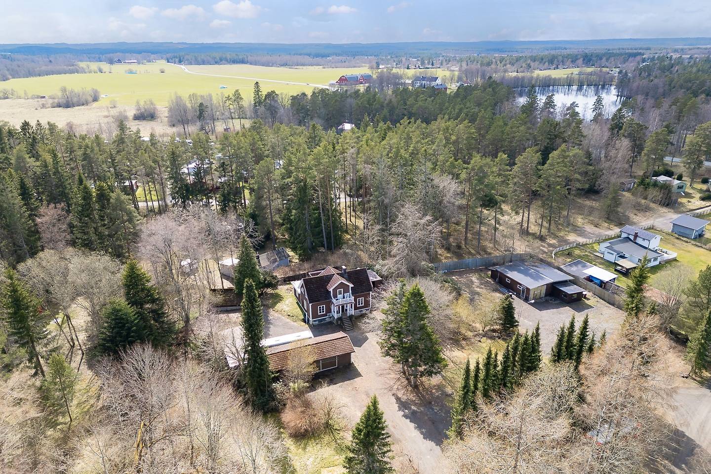 7 rum Villa på Rödjestigen 22 Ulvstorp Jönköpings kommun - bild 3
