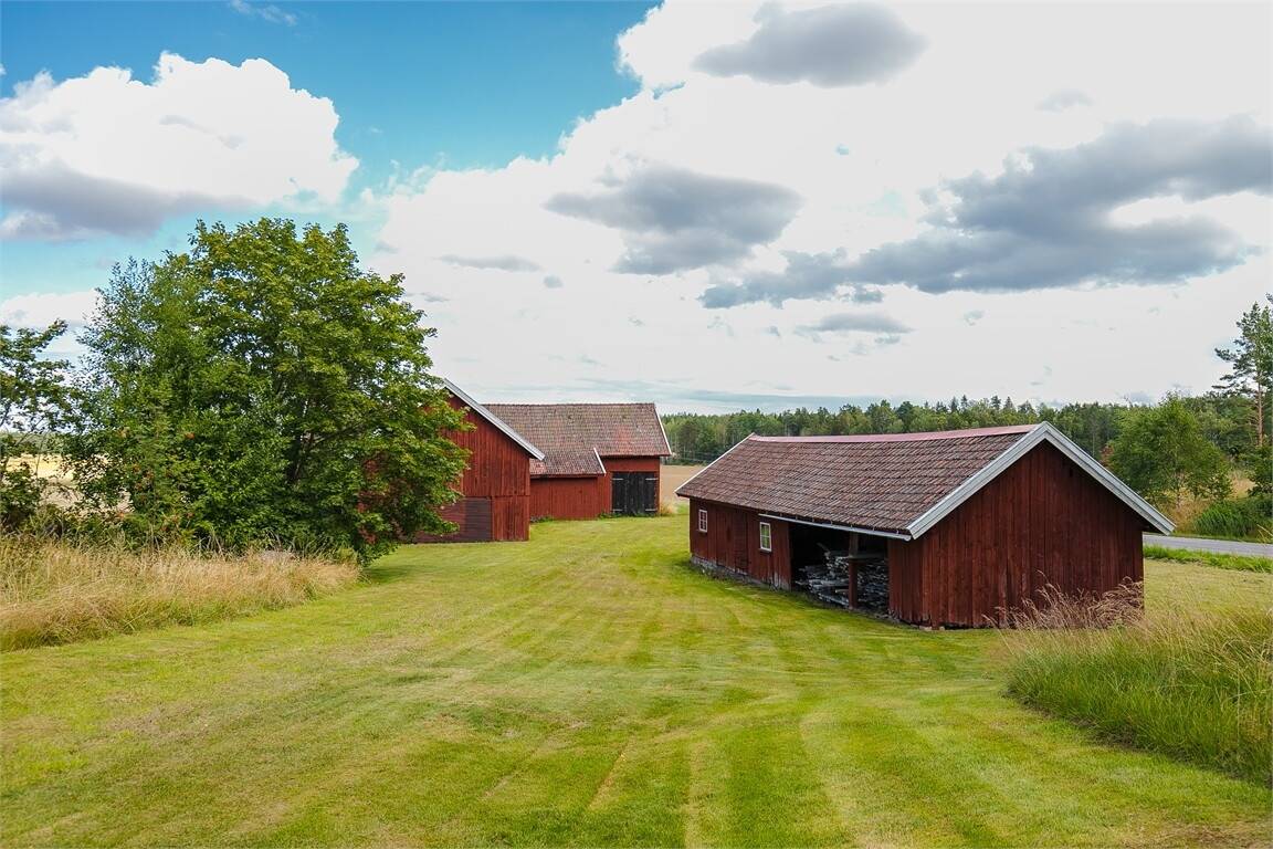 3 rum Gård utan jordbruk på Sunnersberg Bryngelsgården 1 Kålland - Kållandsö Lidköpings kommun - bild 6