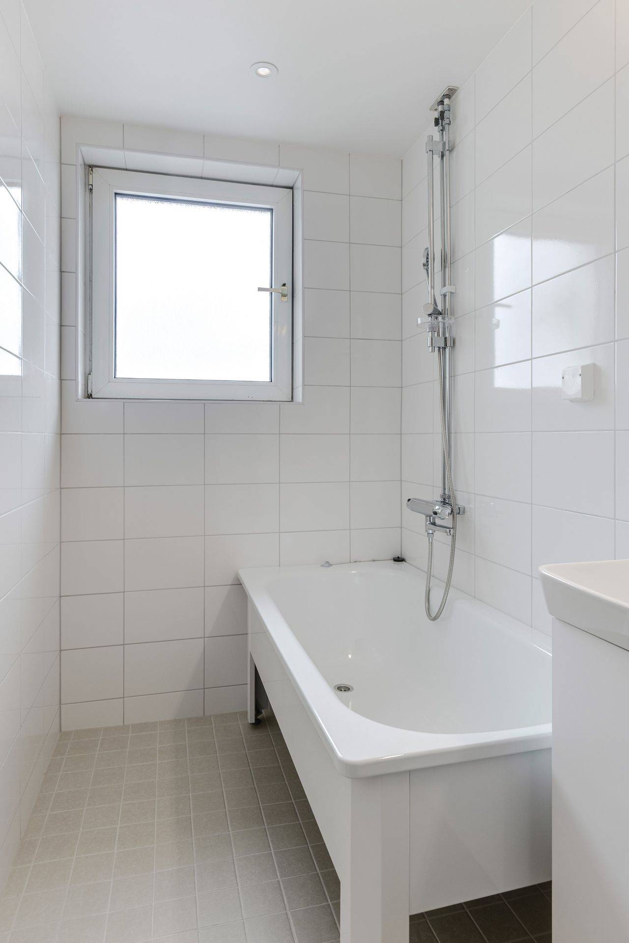 3 rum Lägenhet på Tegelbruksgatan 21 Övre Nyfors Eskilstuna kommun - bild 2