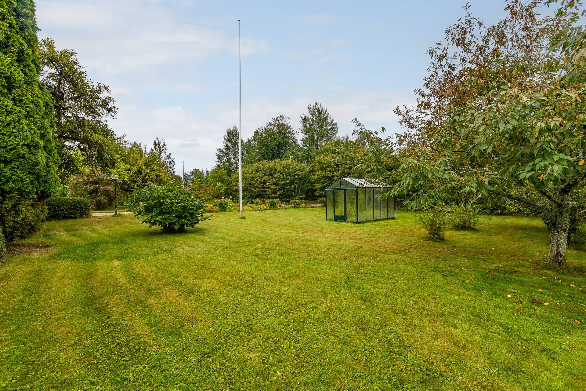 8 rum Villa på Holländerivägen 12 Gemla Växjö kommun - bild 33