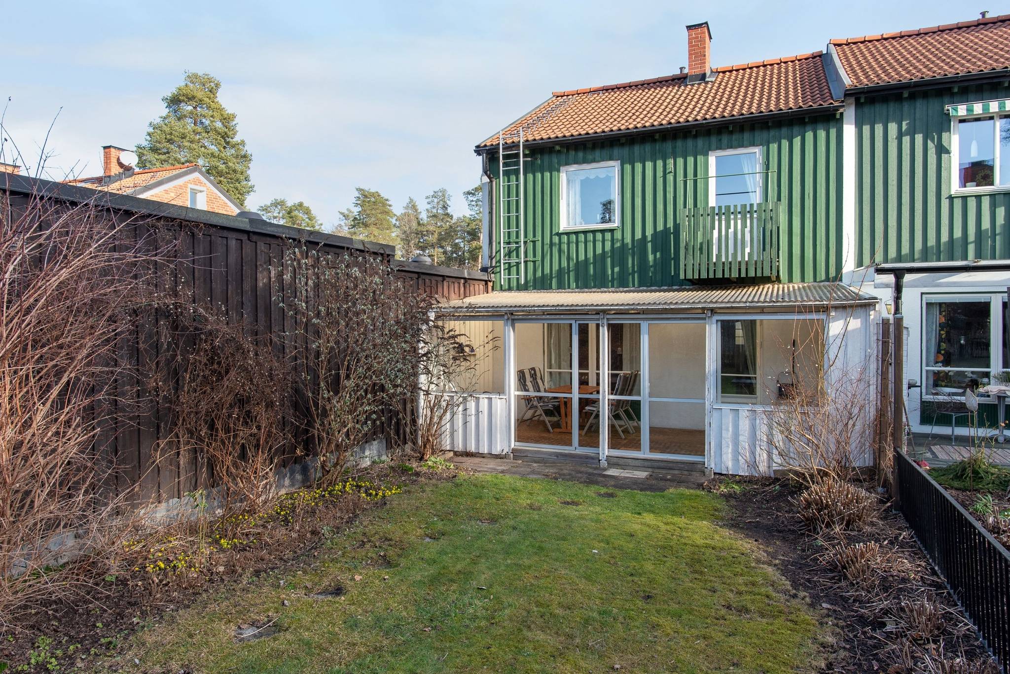 4 rum Par-/kedje-/radhus på Ånestadsgatan 21A Ånestad Linköpings kommun - bild 2