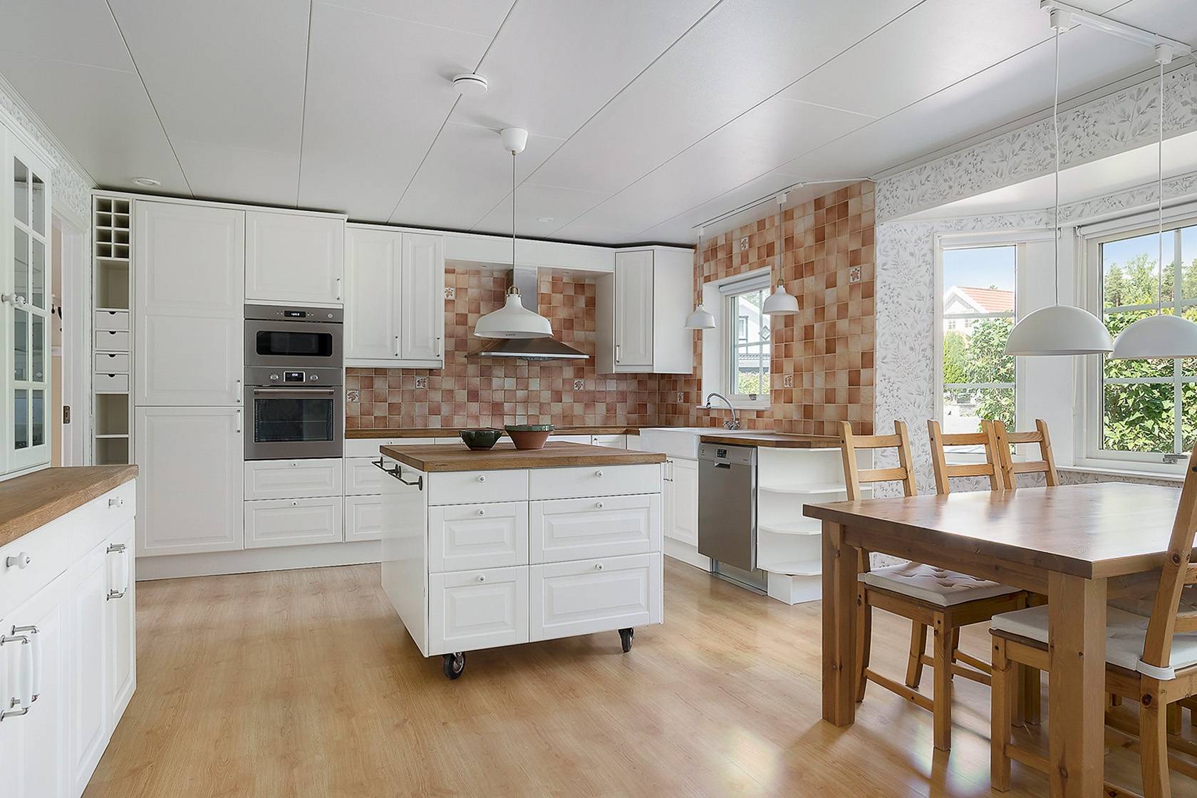 5 rum Villa på Skogsfruvägen 55 Rimbo Norrtälje kommun - bild 2