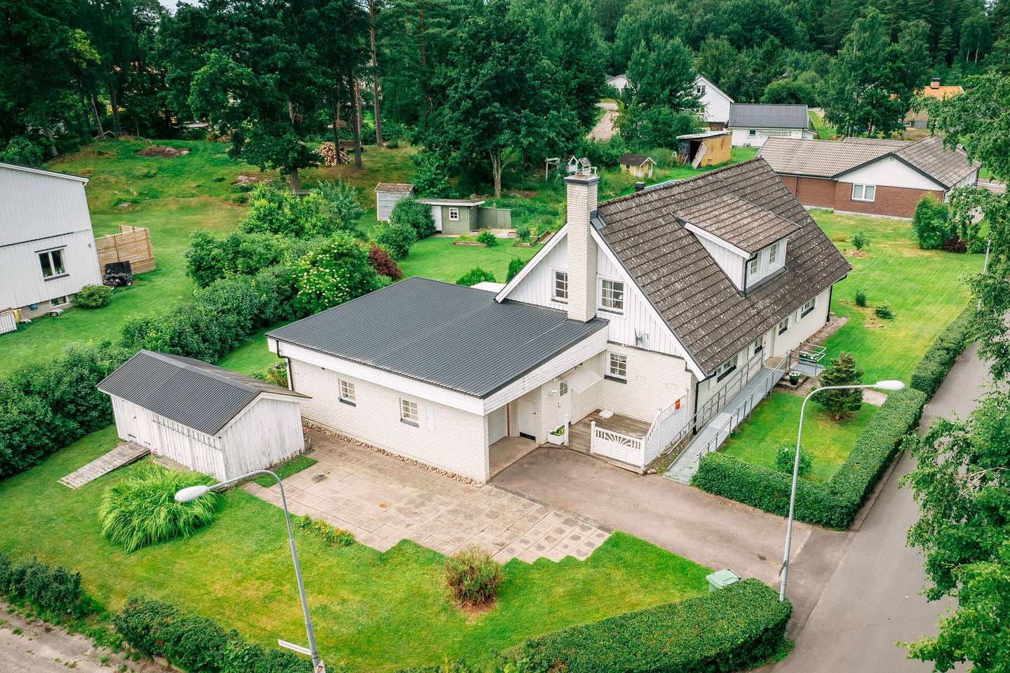 8 rum villa på Banvägen 5 Moholm, Töreboda kommun - bild 1