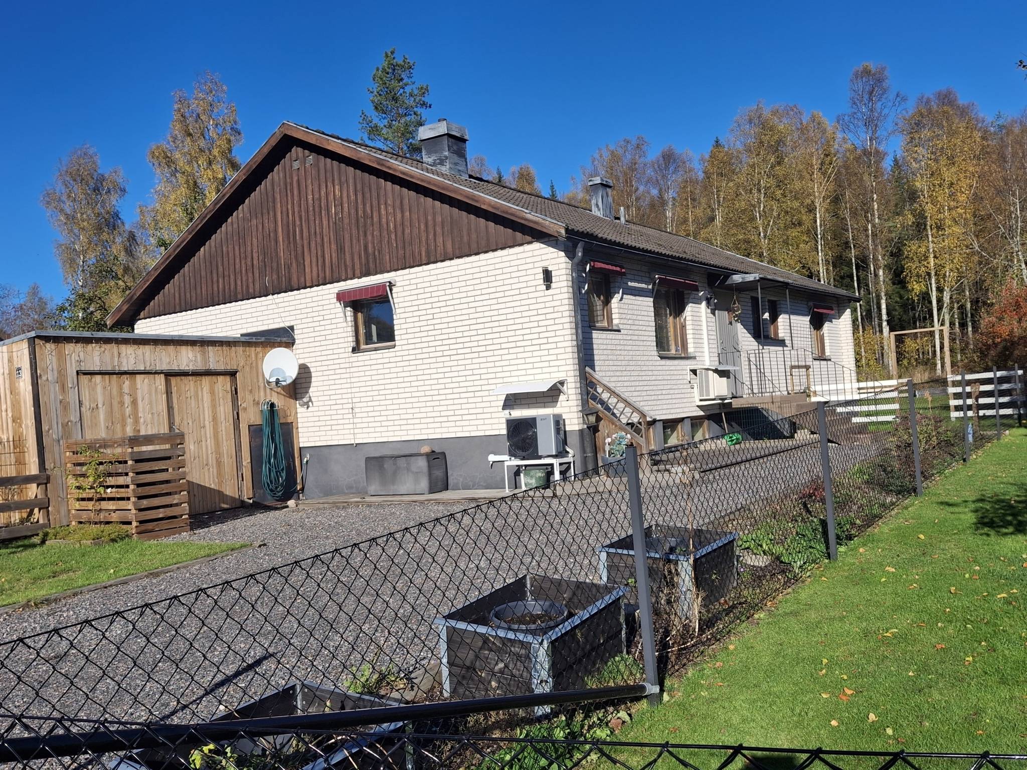5 rum Villa på Dalsbrogatan 13 Kopparberg Ljusnarsbergs kommun - bild 2