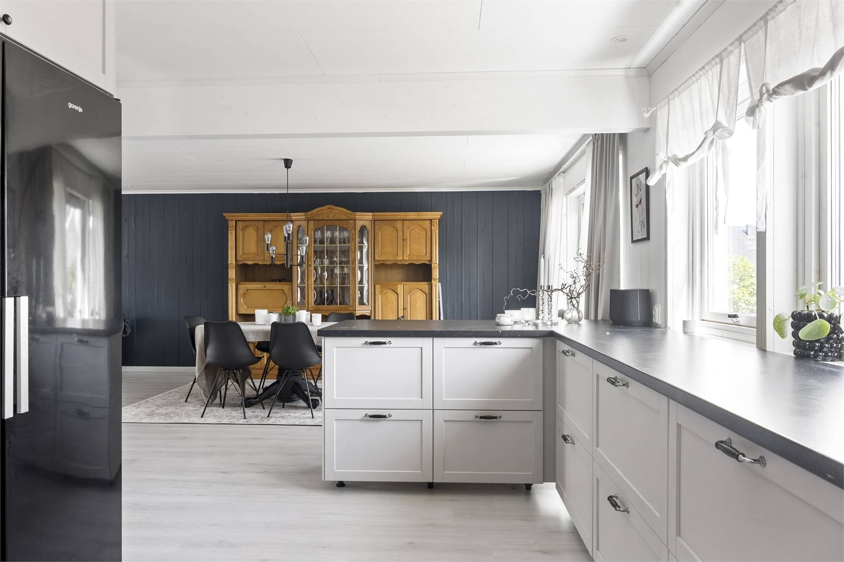 7 rum villa på Vallvägen 16 Skepplanda, Ale kommun - bild 2
