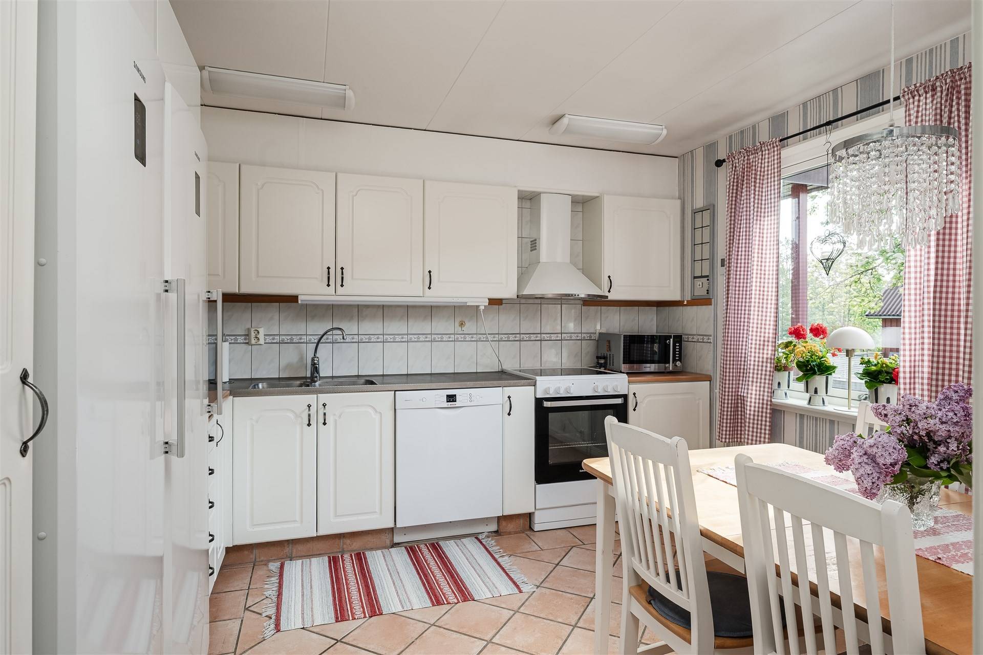 5 rum Radhus på Furuvägen 120 Hälletorp Härnösands kommun - bild 7