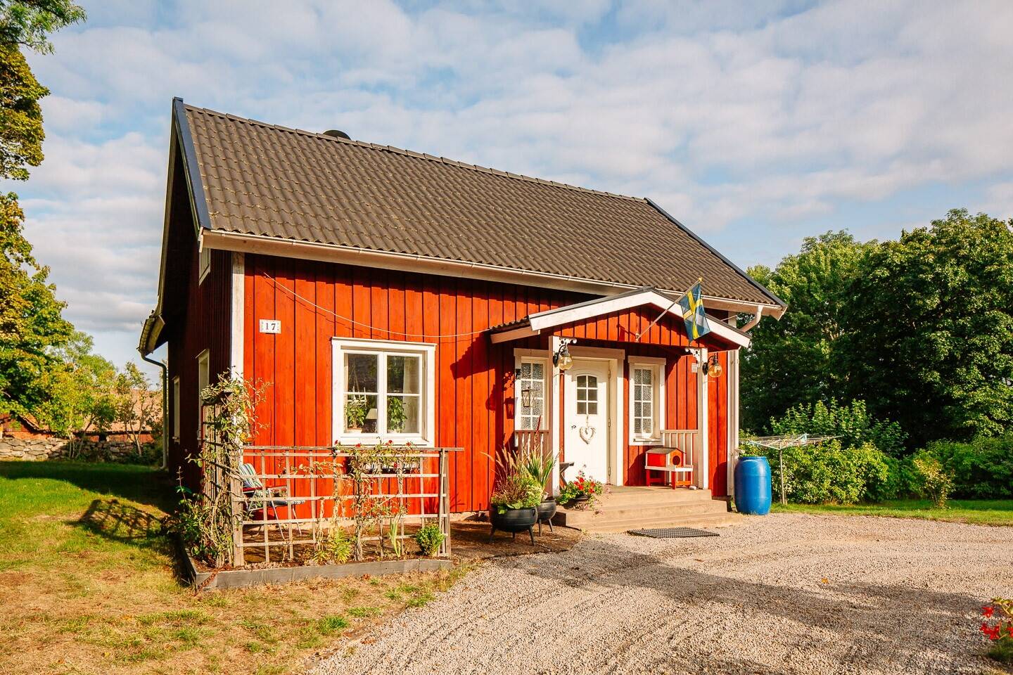 8 rum Villa på Sockenvägen 17 och 19 Leksberg Mariestads kommun - bild 4