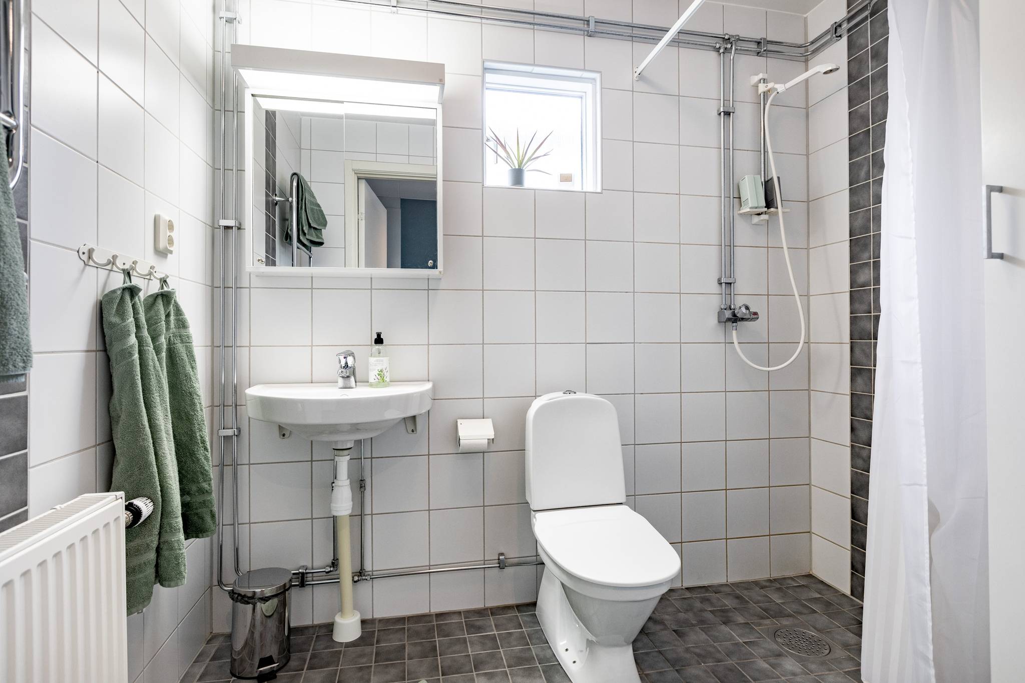 4 rum Radhus på Billingstorpsvägen 13A Billingsluttningen Skövde kommun - bild 25