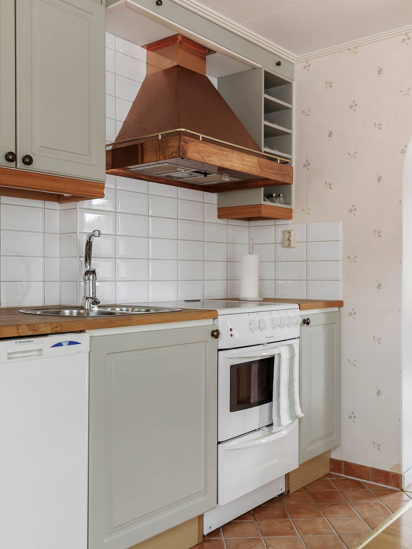 5 rum Gård/skog på Västra Vallby 110 Nygård Lilla Edets kommun - bild 20