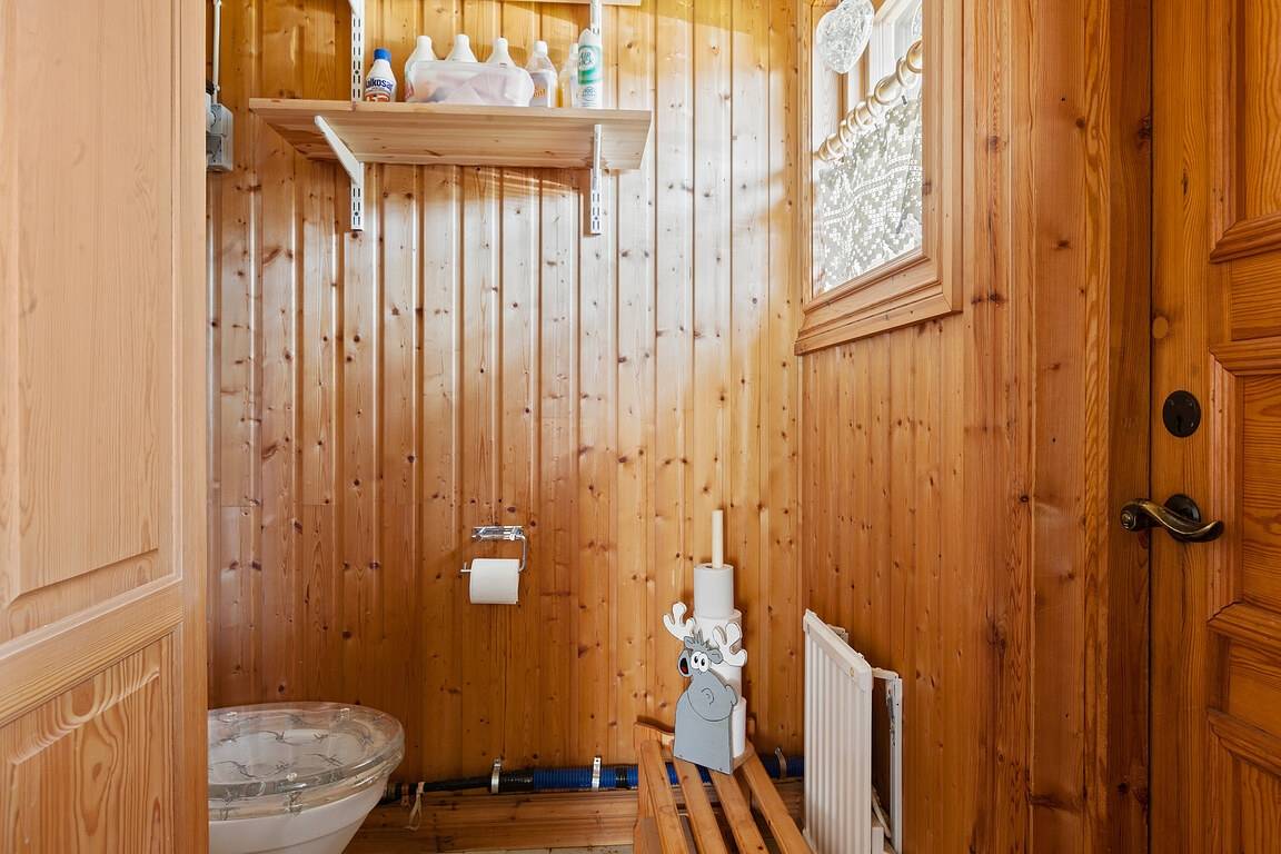 2 rum Vinterbonat fritidshus på Utterviksvägen Skogstorp Trosa Trosa kommun - bild 21