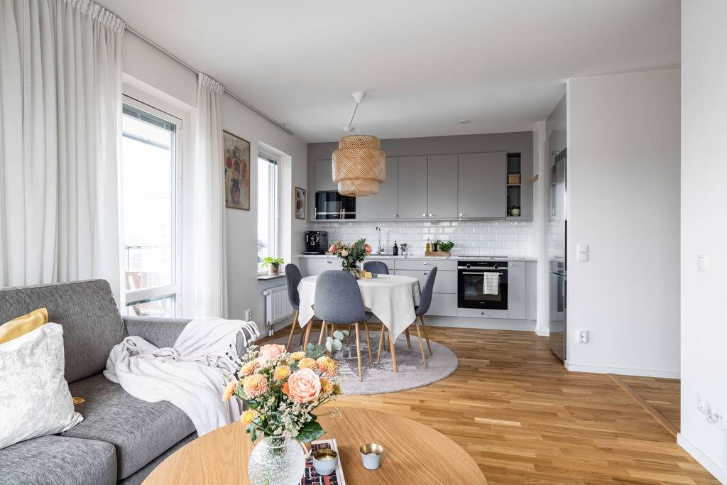 3 rum Lägenhet på Rörviksbacken 9, 6 tr Årsta Stockholms kommun - bild 2
