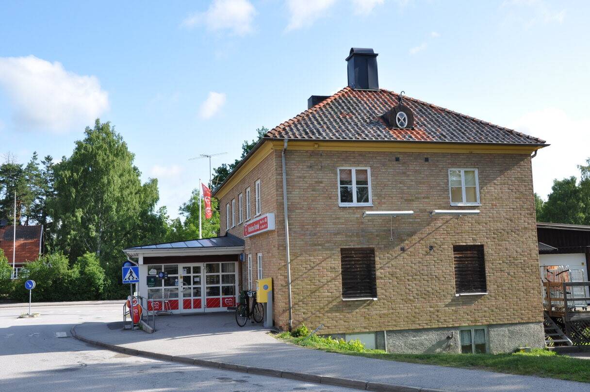 4 rum Villa på Idrottsgatan 5 Moholm Töreboda kommun - bild 44