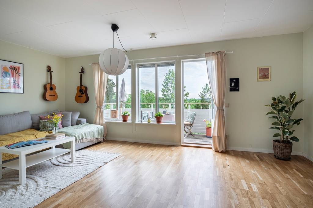 6 rum Par-/kedje-/radhus på Hedenhösvägen 54 Huddinge - Solgård Huddinge kommun - bild 6