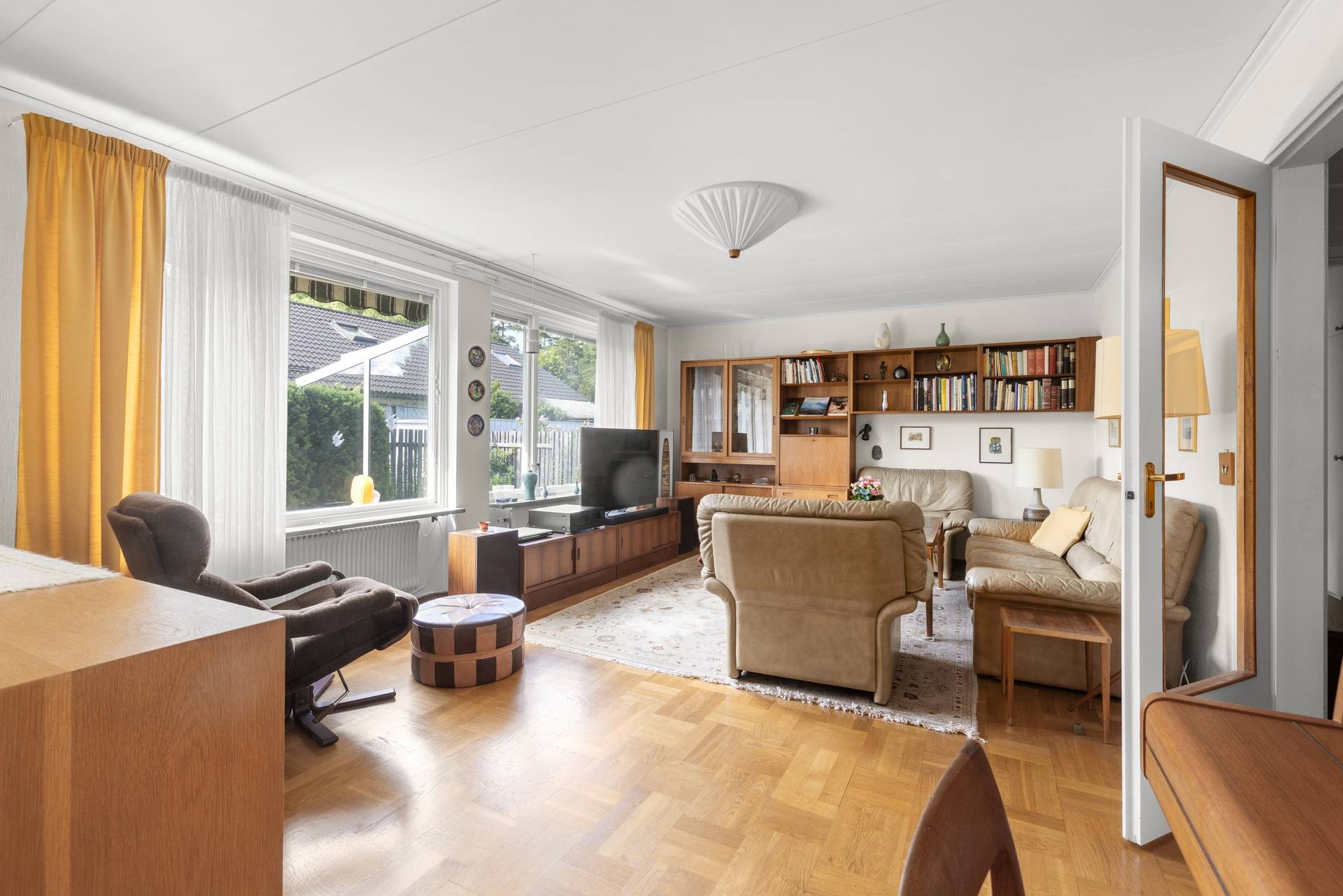 7 rum radhus på Myggdalsvägen 13 Centrala Tyresö, Tyresö kommun - bild 5