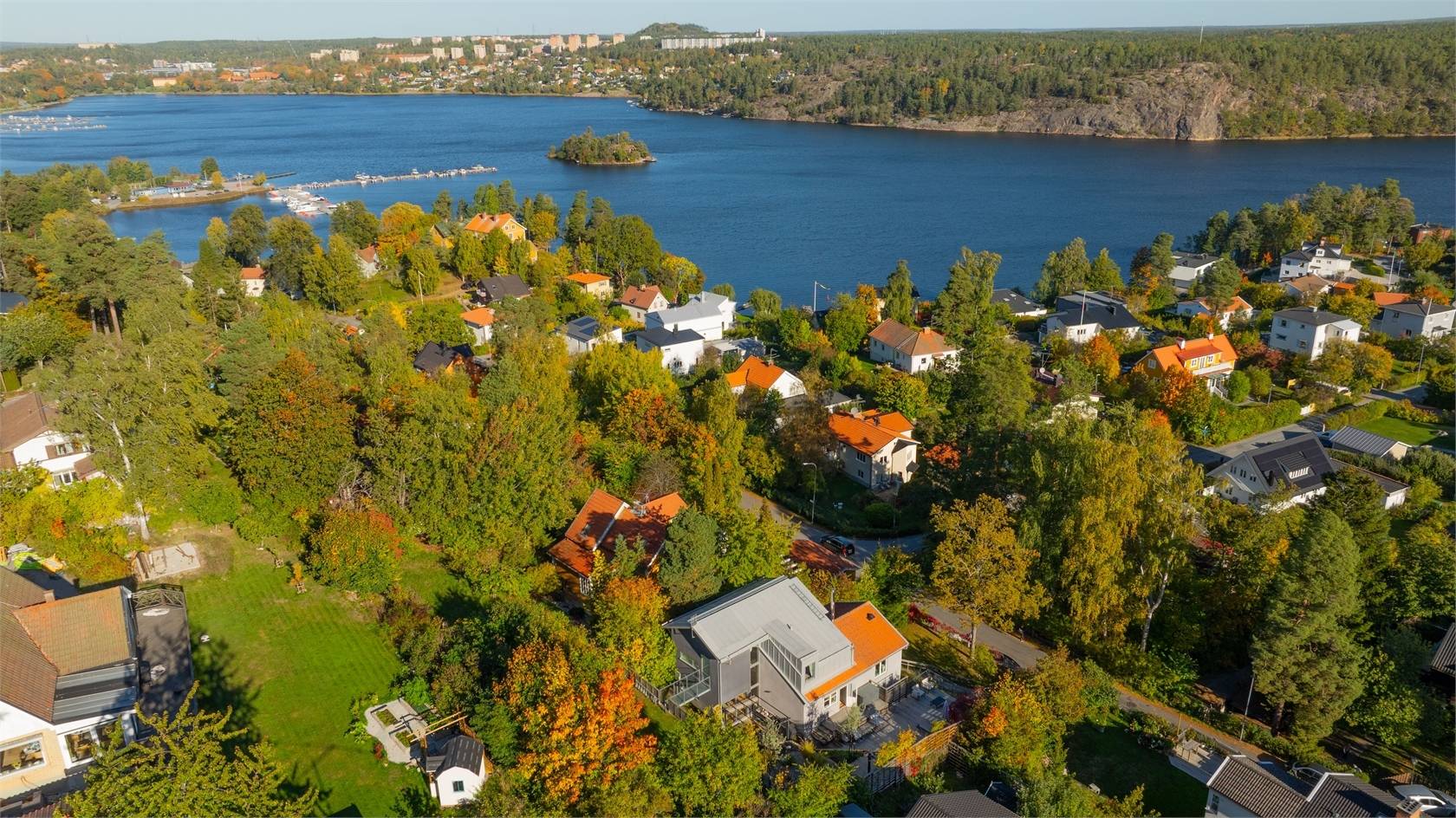 194 m² Villa på Skansvägen 32 Edsviken Sollentuna kommun - bild 27