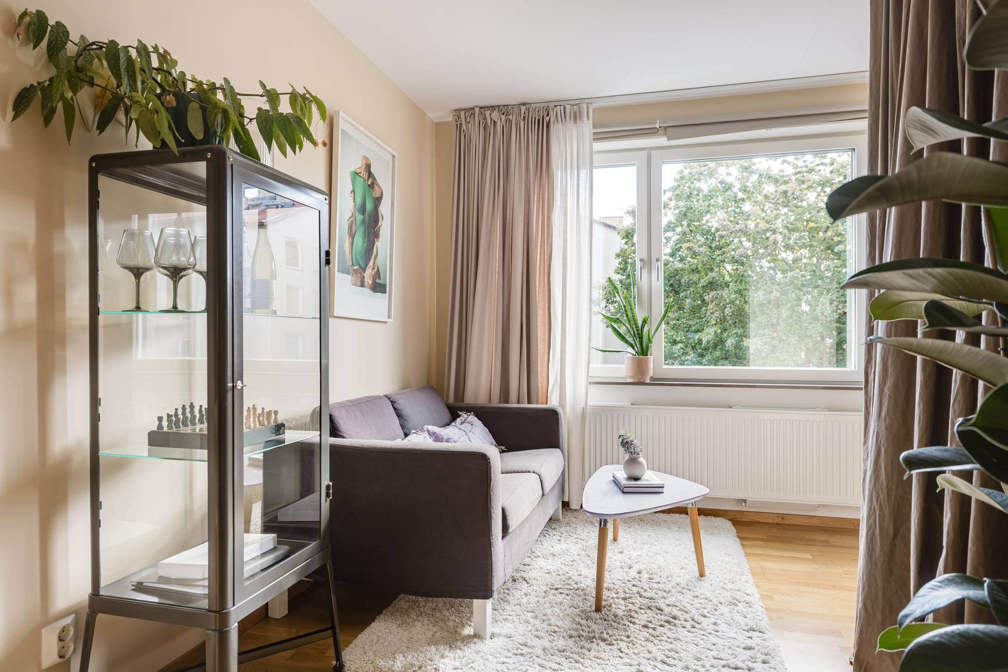 1 rum lägenhet på ÄTRAVÄGEN 22 A LGH 1202 Bagarmossen, Uppsala kommun - bild 1