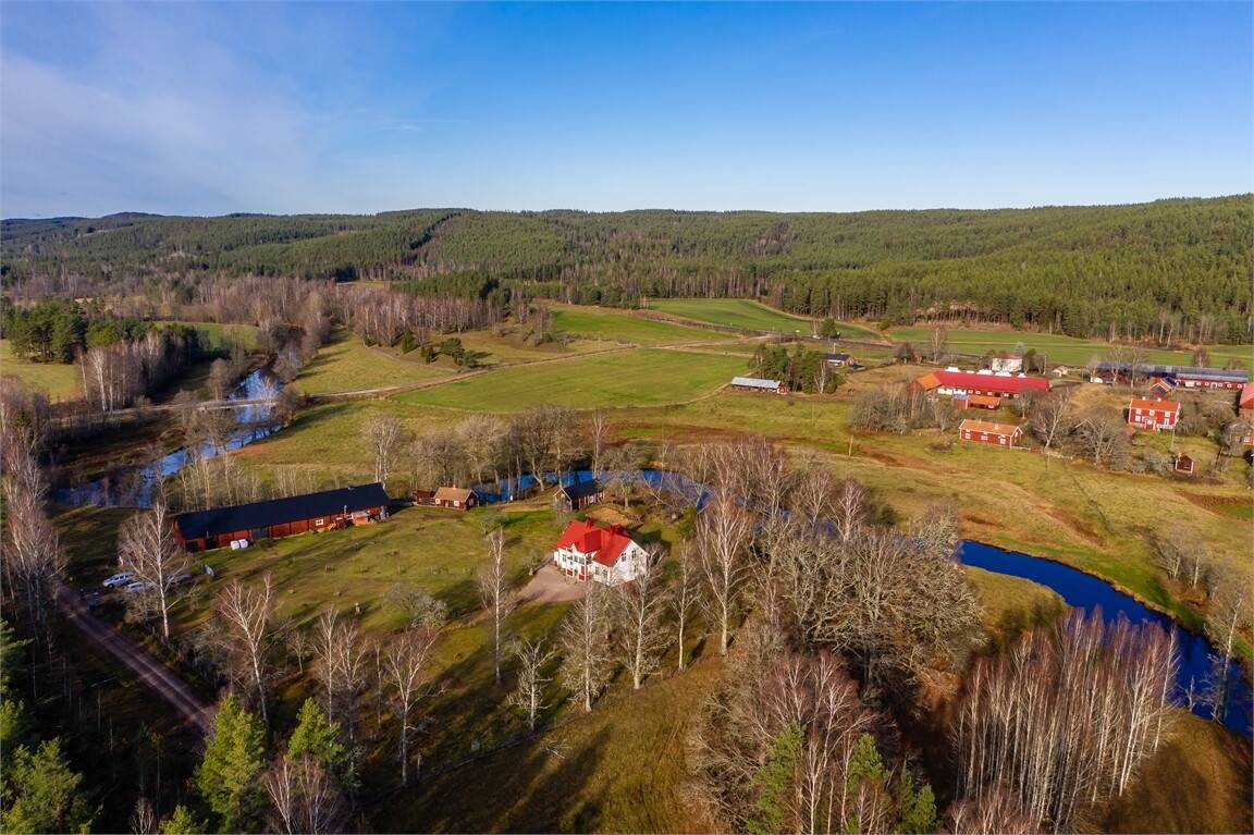 7 rum Gård/skog på Västra Årena 1 Målilla Hultsfreds kommun - bild 9