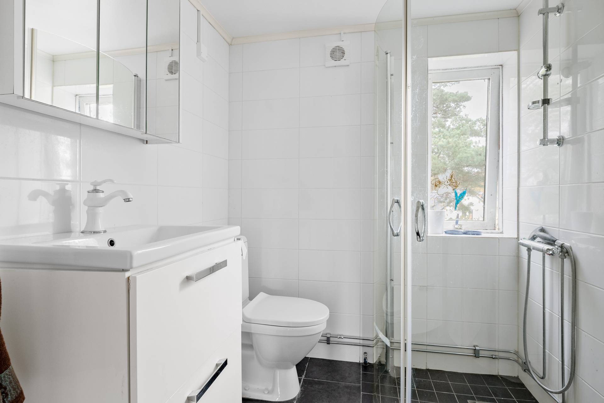 11 rum Villa på Unnarydsvägen 18 Lidhult Ljungby kommun - bild 16