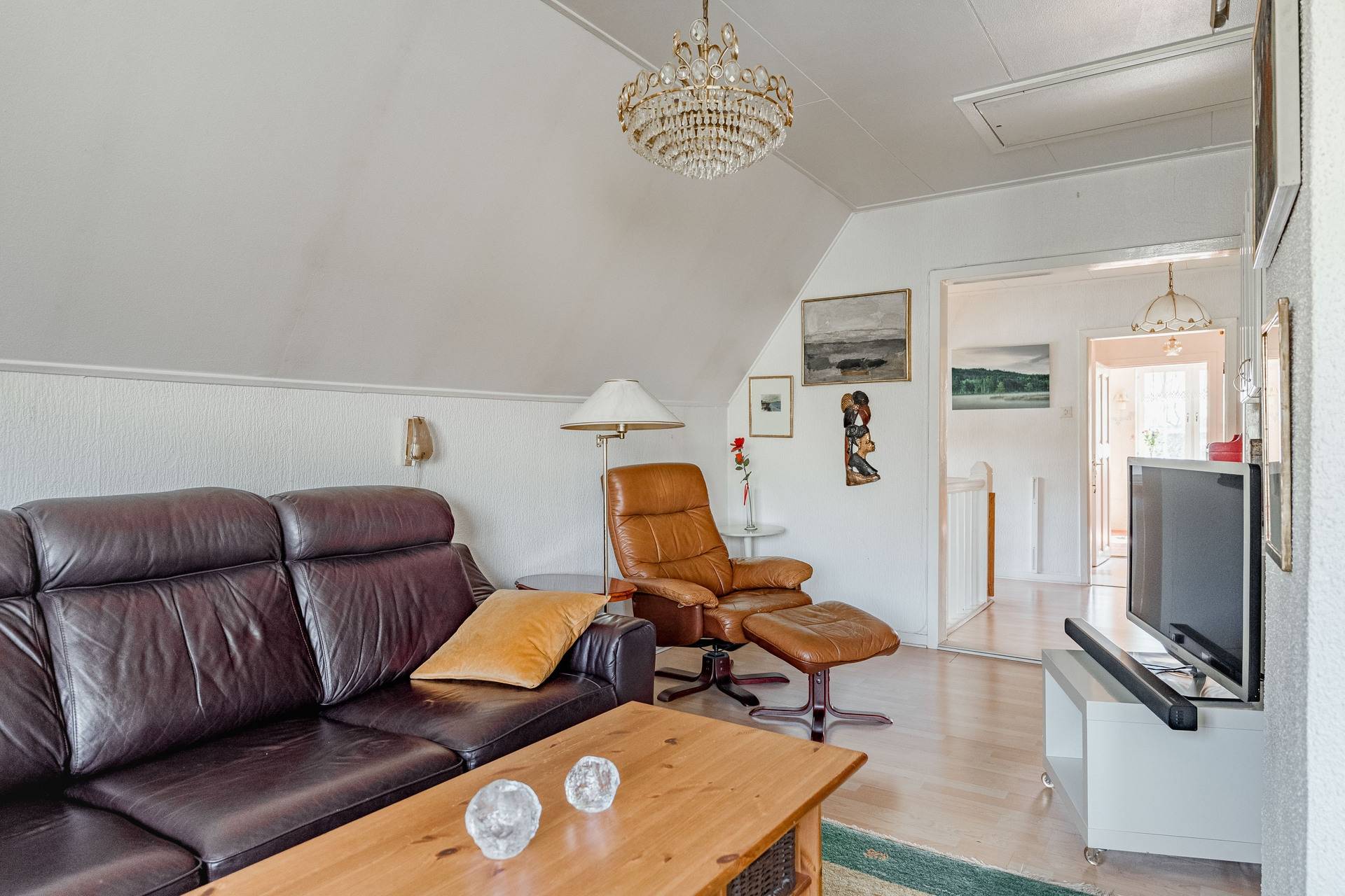12 rum Villa på Stationsvägen 1 & 3 Centrum Knivsta kommun - bild 15