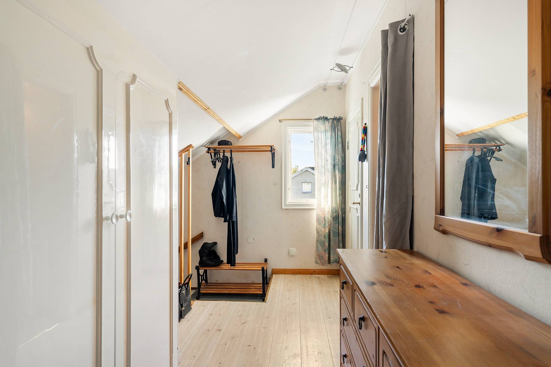 8 rum Villa på Odlarevägen 4 Norr Värnamo kommun - bild 15