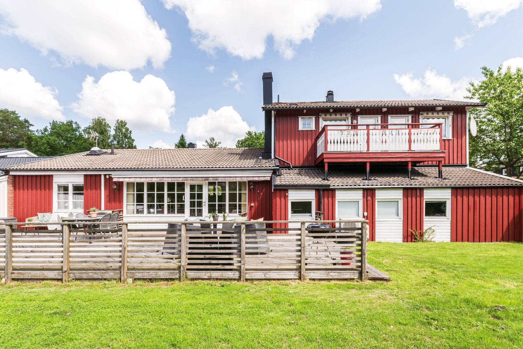 6 rum Kedjehus på Violinvägen 2A Mölnlycke Härryda kommun - bild 1