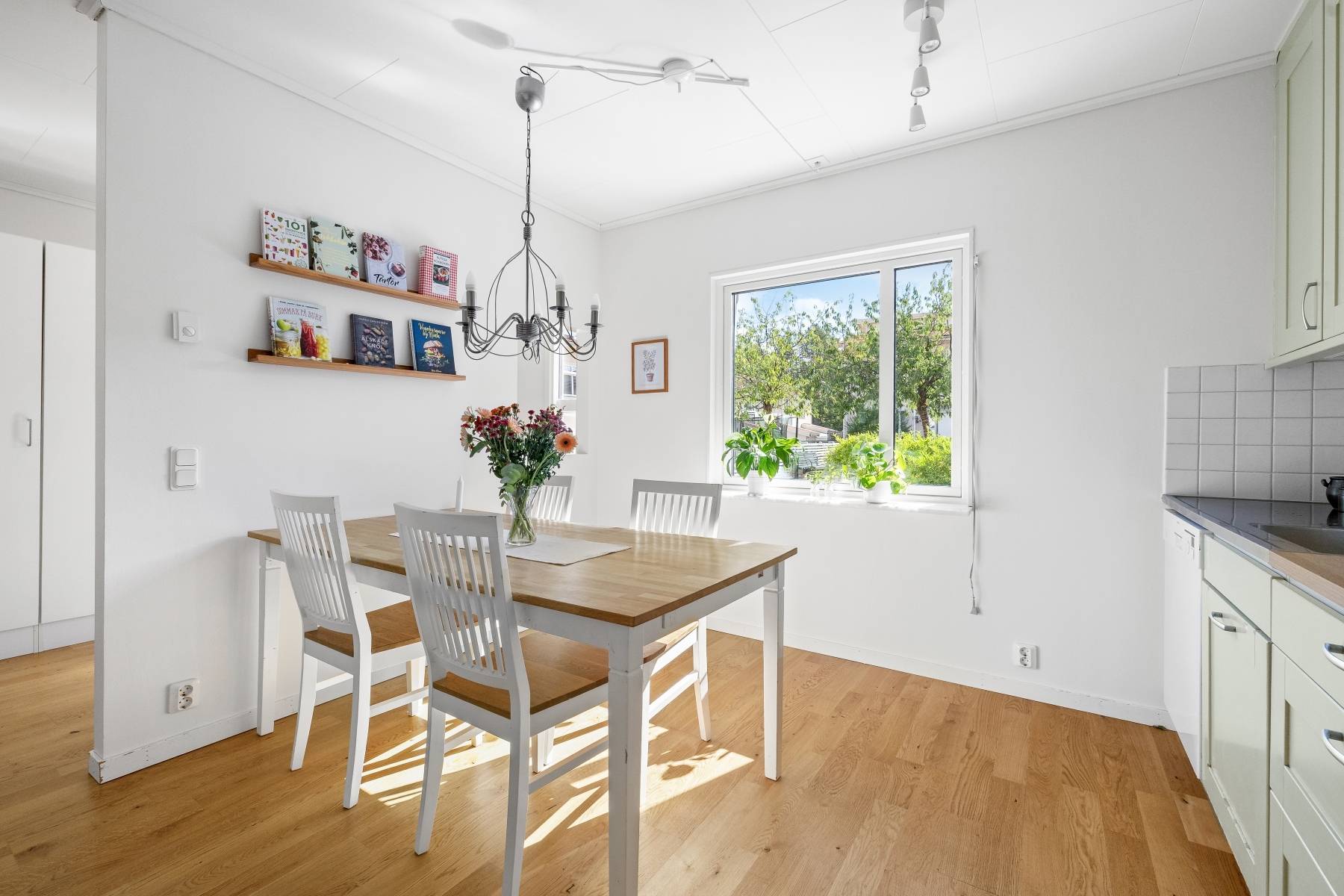 5 rum Radhus på Södra Atriumvägen 31 Kvisslingby Österåkers kommun - bild 11