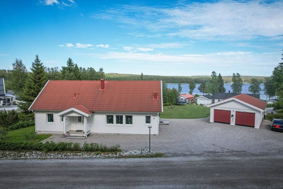 200 m² Villa på Nyängetsvägen 65 Nyänget Örnsköldsviks kommun - bild 3