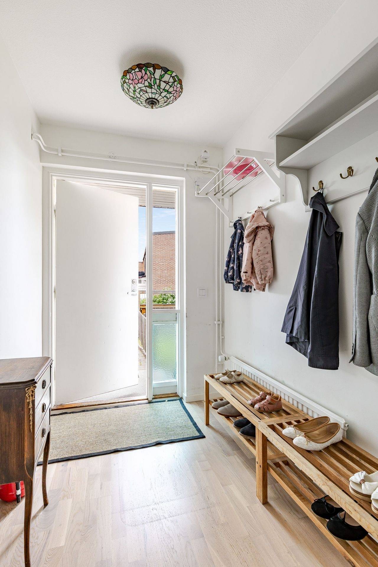 6 rum Radhus på Örtagårdsvägen 19 Ulvhäll/Fridhem Strängnäs kommun - bild 6