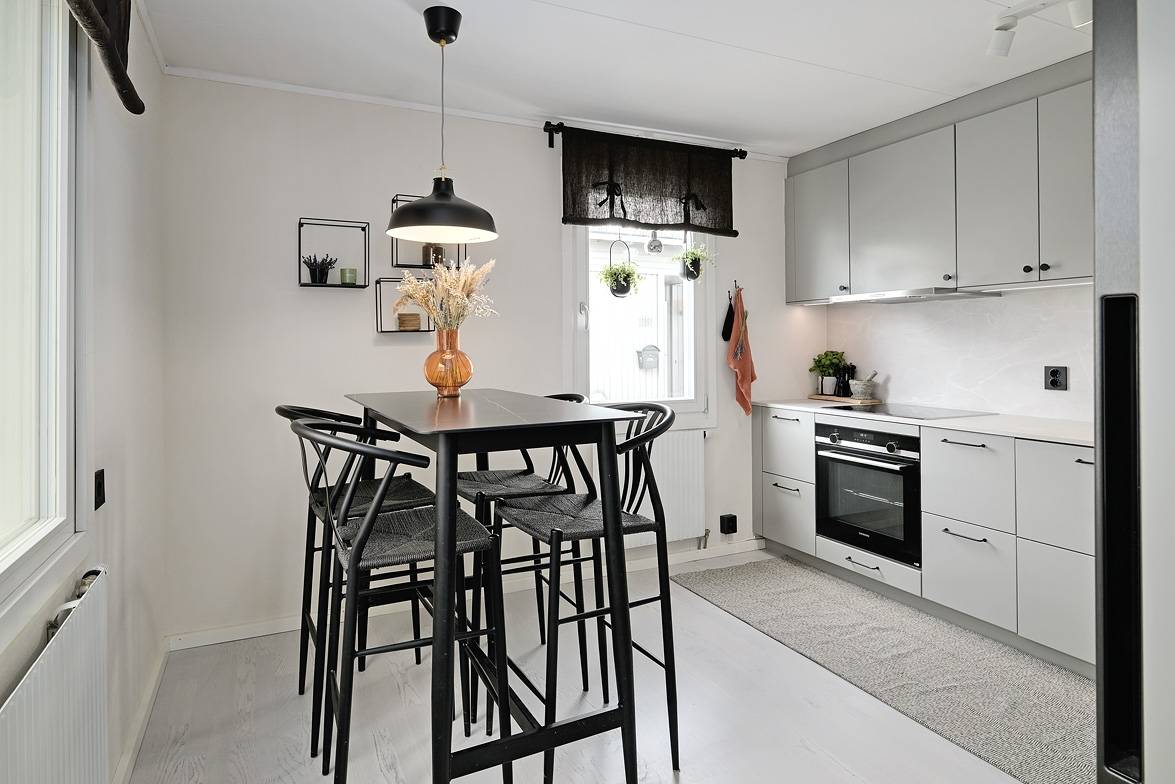 2 rum radhus på Vargvägen 25A Mariedal, Umeå kommun - bild 3