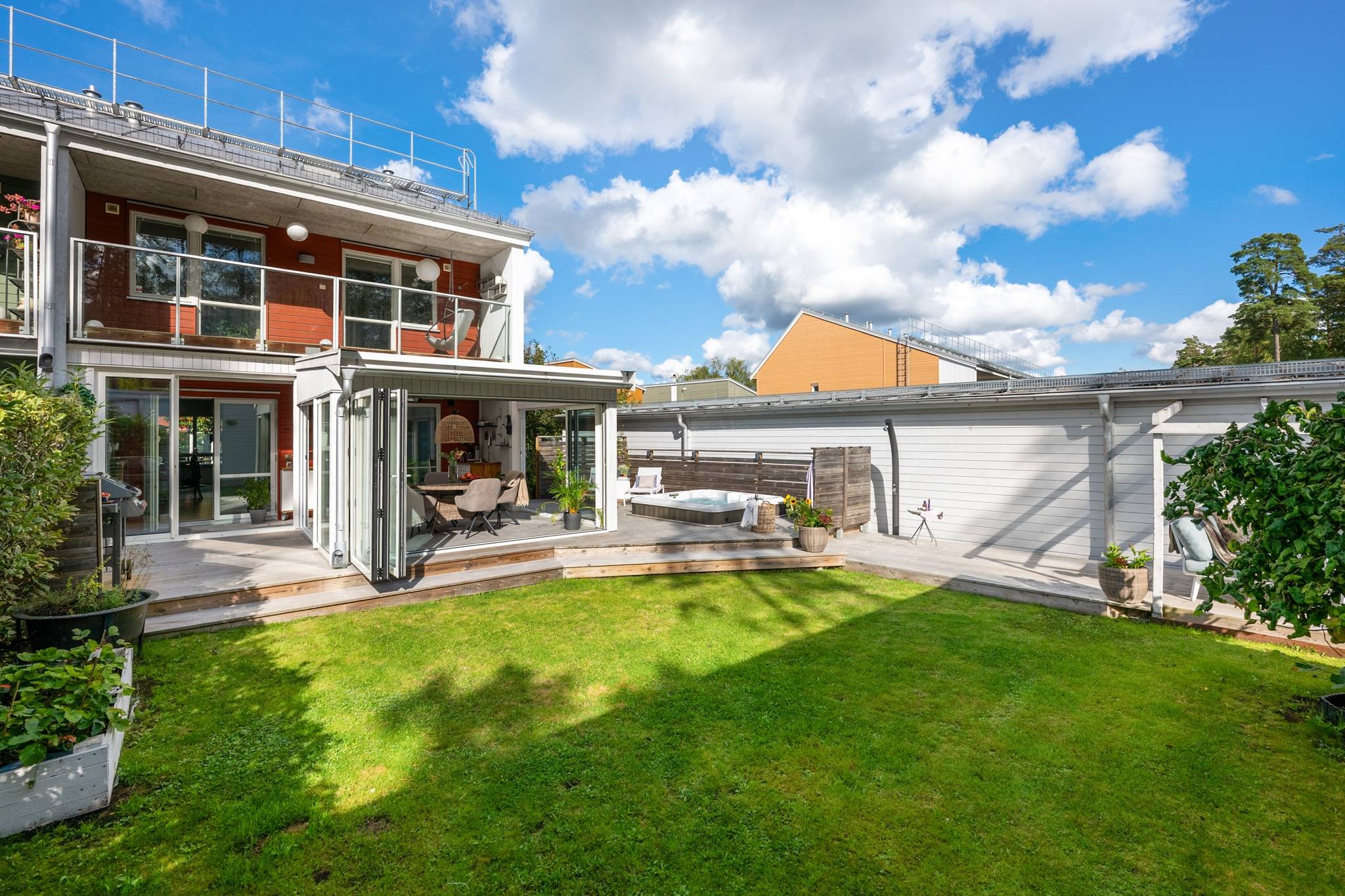 6 rum Radhus på Ligustervägen 65 Södra Hedvigslund Nacka kommun - bild 1