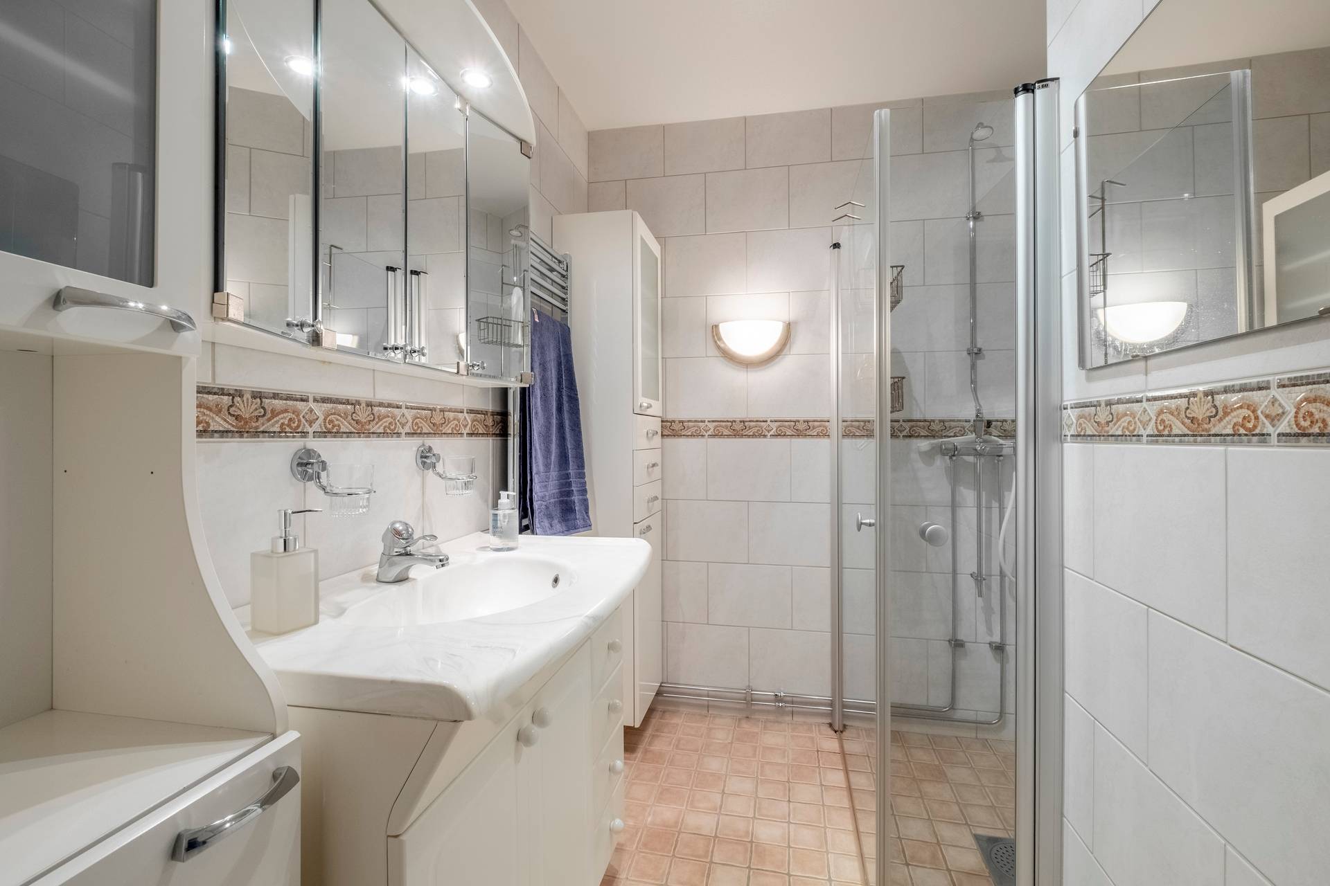 8 rum Villa på Södra Brogatan 27 Övre Nyfors Eskilstuna kommun - bild 32
