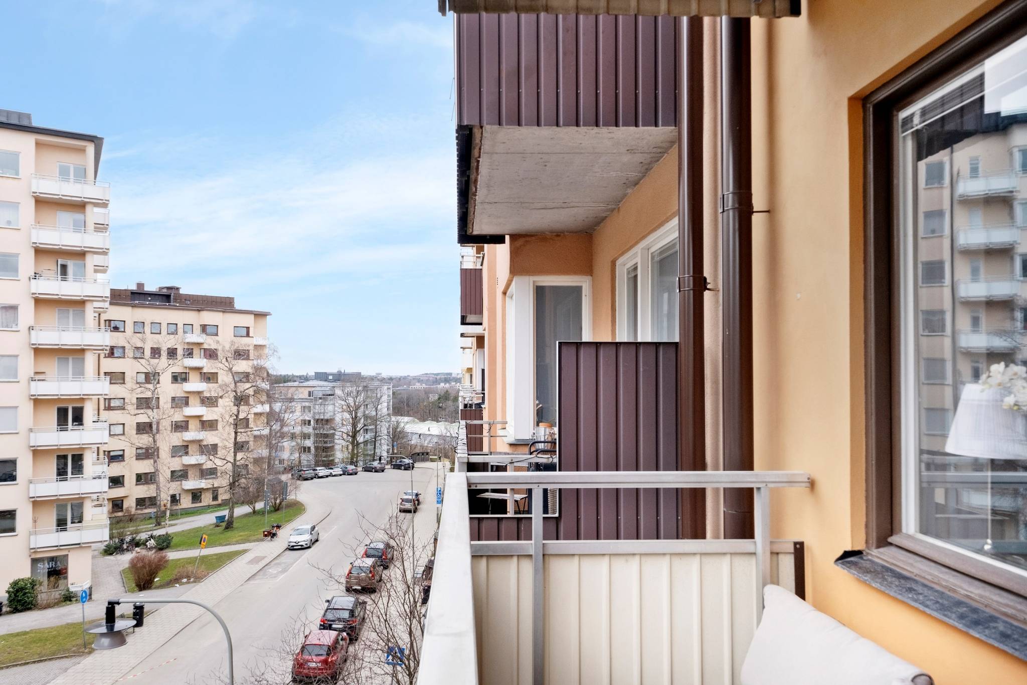 2 rum Lägenhet på Smedsbacksgatan 20,3tr Gärdet - Östermalm Stockholms kommun - bild 3
