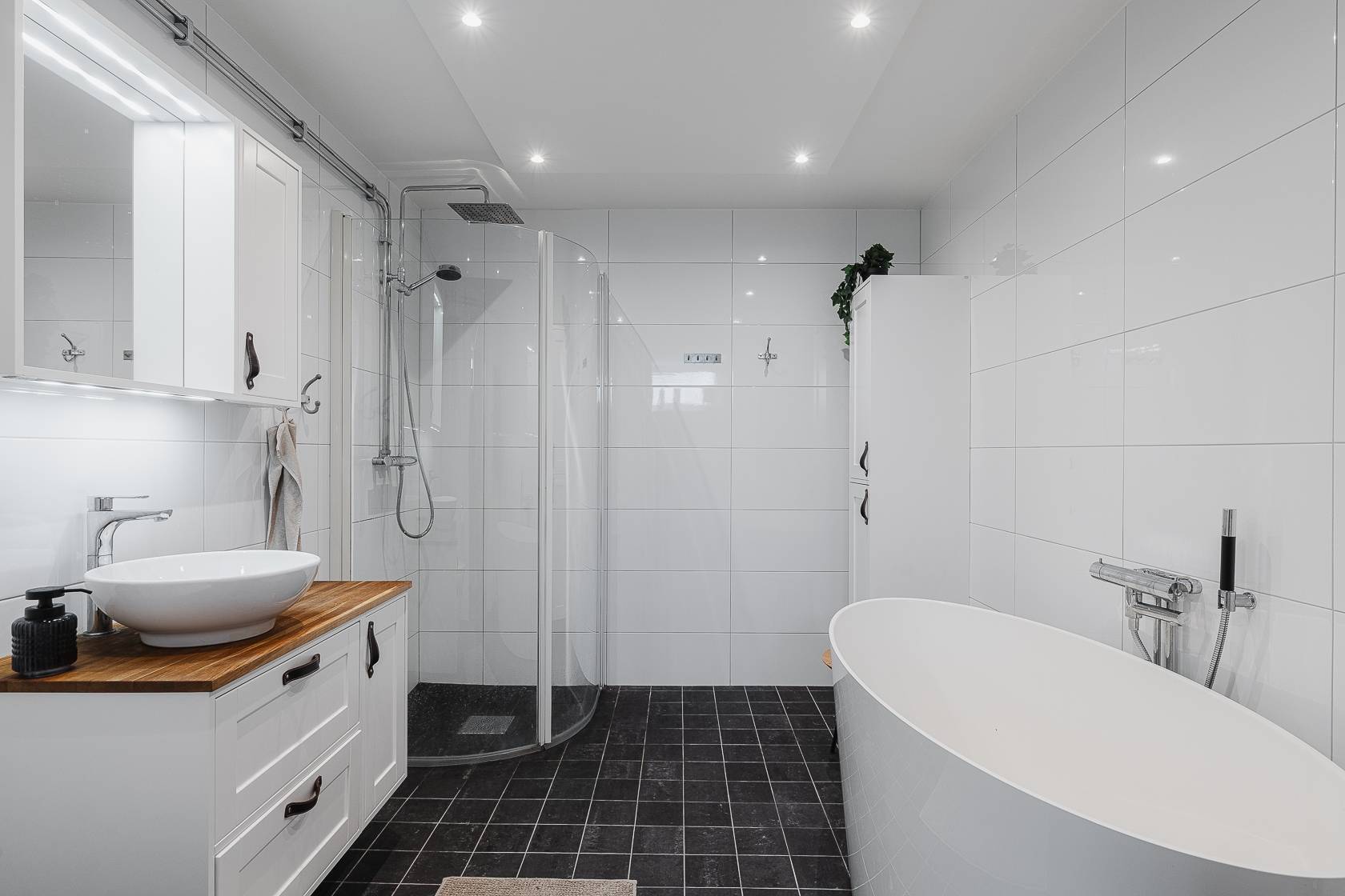 7 rum Villa på Travvägen 9 Bålsta - Västra Gillmarken Håbo kommun - bild 34