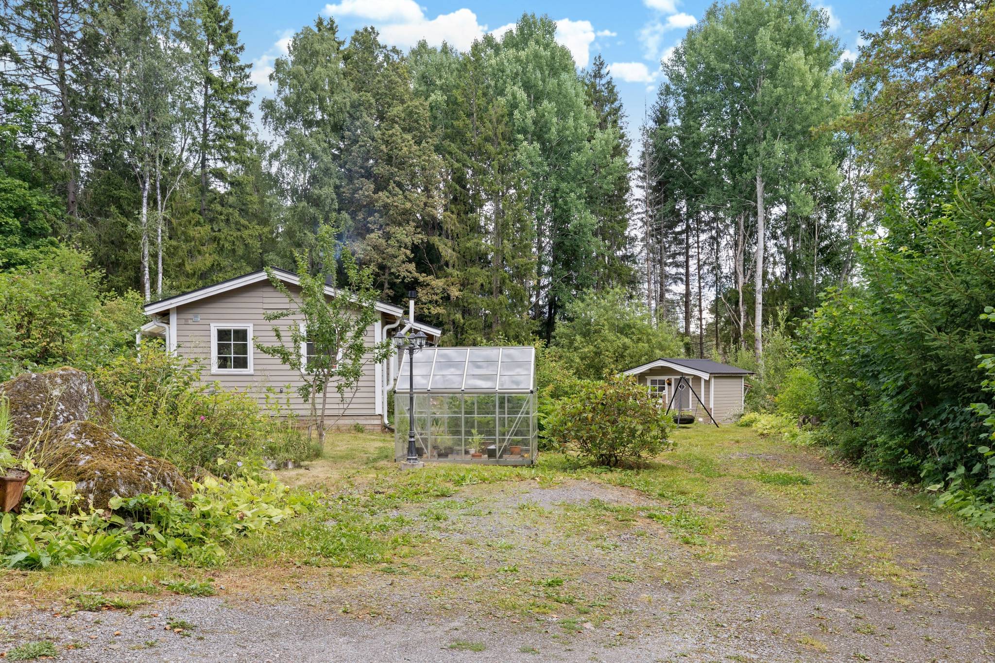 3 rum fritidshus på Hagtornsvägen 20, Oxdjupet Örsundsbro, Enköpings kommun - bild 1