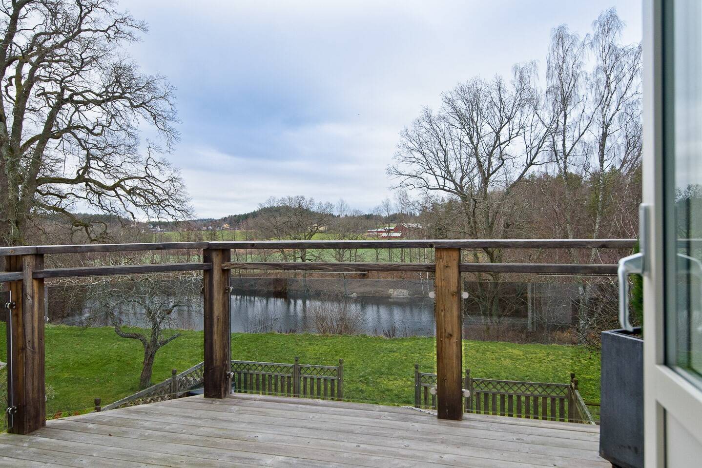 6 rum Parhus på Stensholmsvägen 6F Stensholm Jönköpings kommun - bild 2