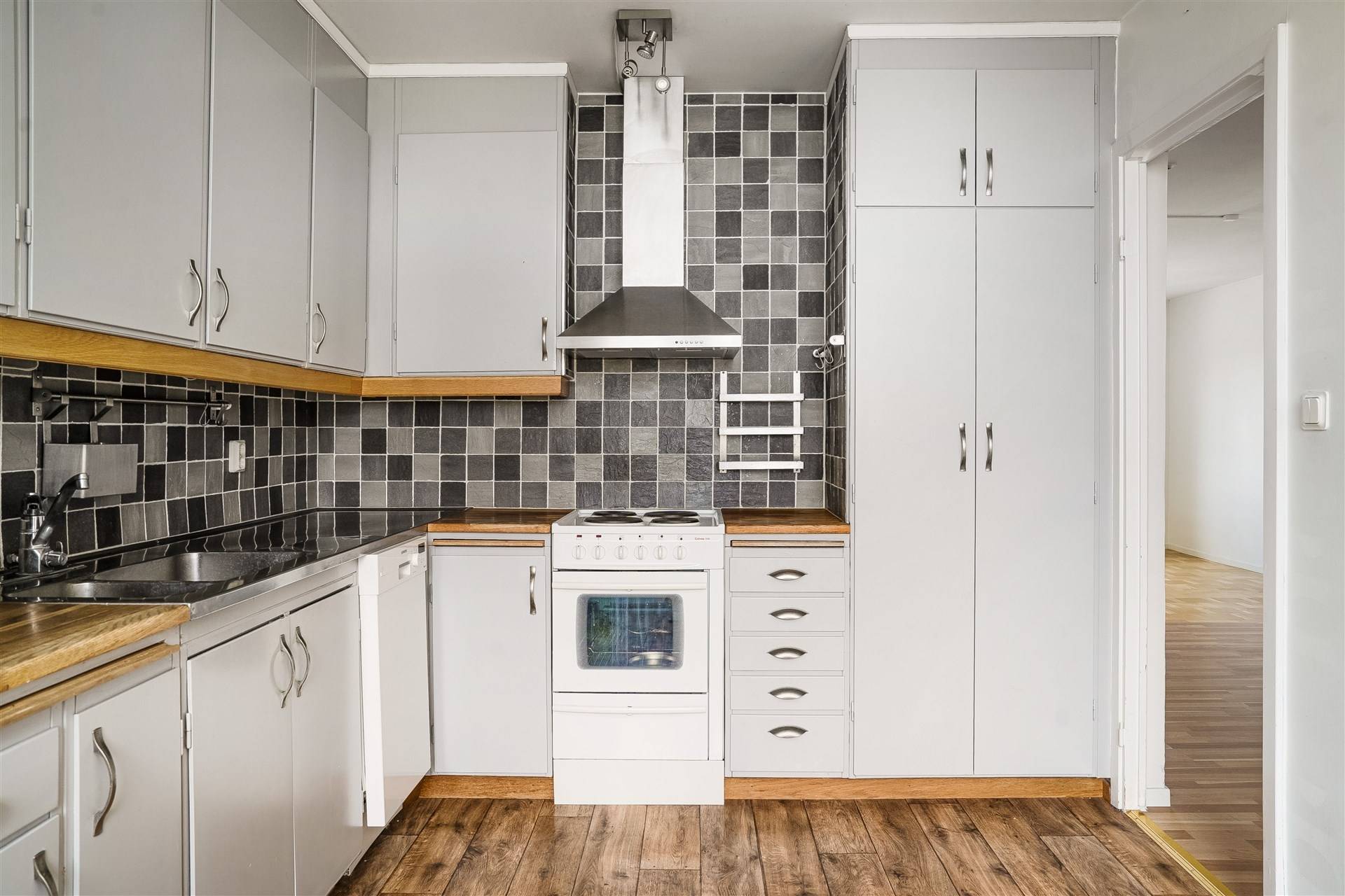 3 rum Lägenhet på Almgatan 2 B Lgh 1201 Centrala Vara Vara kommun - bild 8