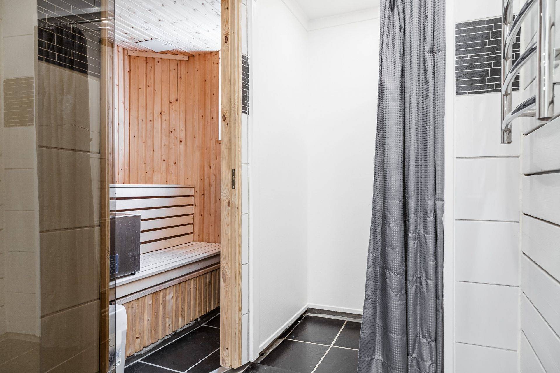 5 rum Villa på Klintgatan 8 Storebro Vimmerby kommun - bild 33