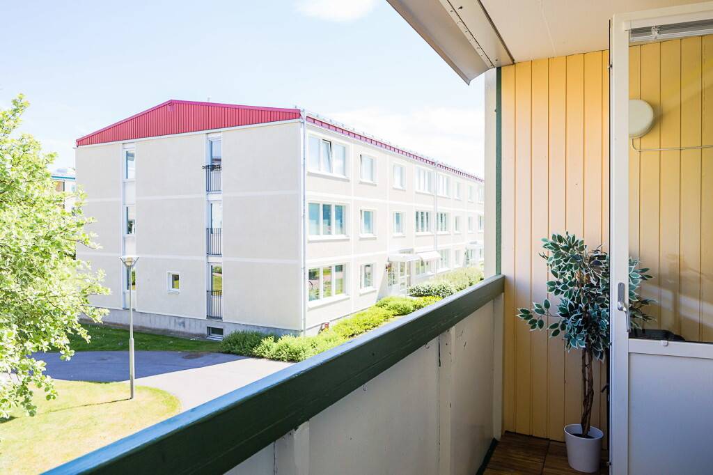 3 rum Lägenhet på Djurängsvägen 64 B Djurängen Kalmar kommun - bild 2