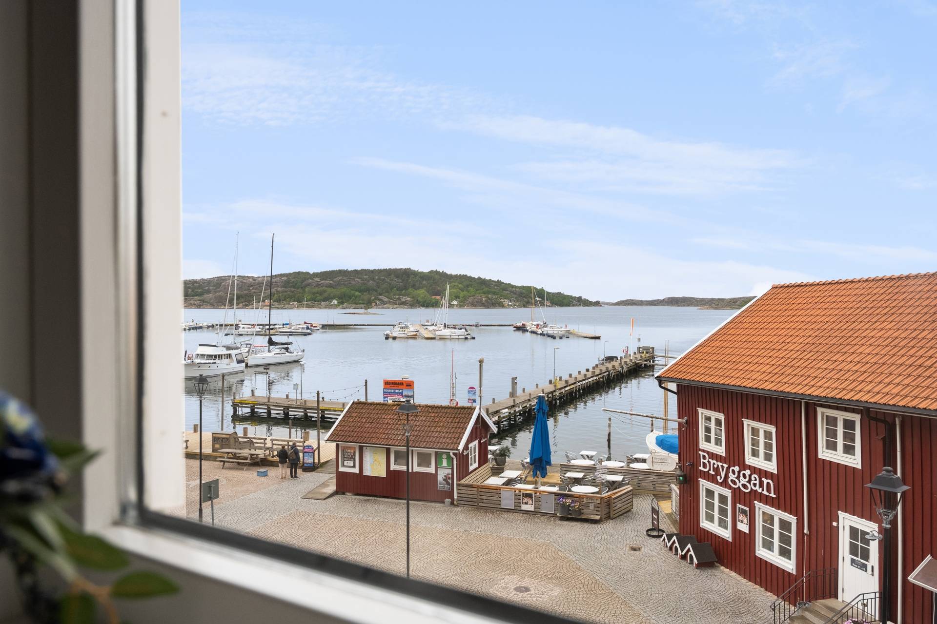 vinterbonat fritidshus på Ingrid Bergmans torg 2 Fjällbacka, Tanums kommun - bild 2