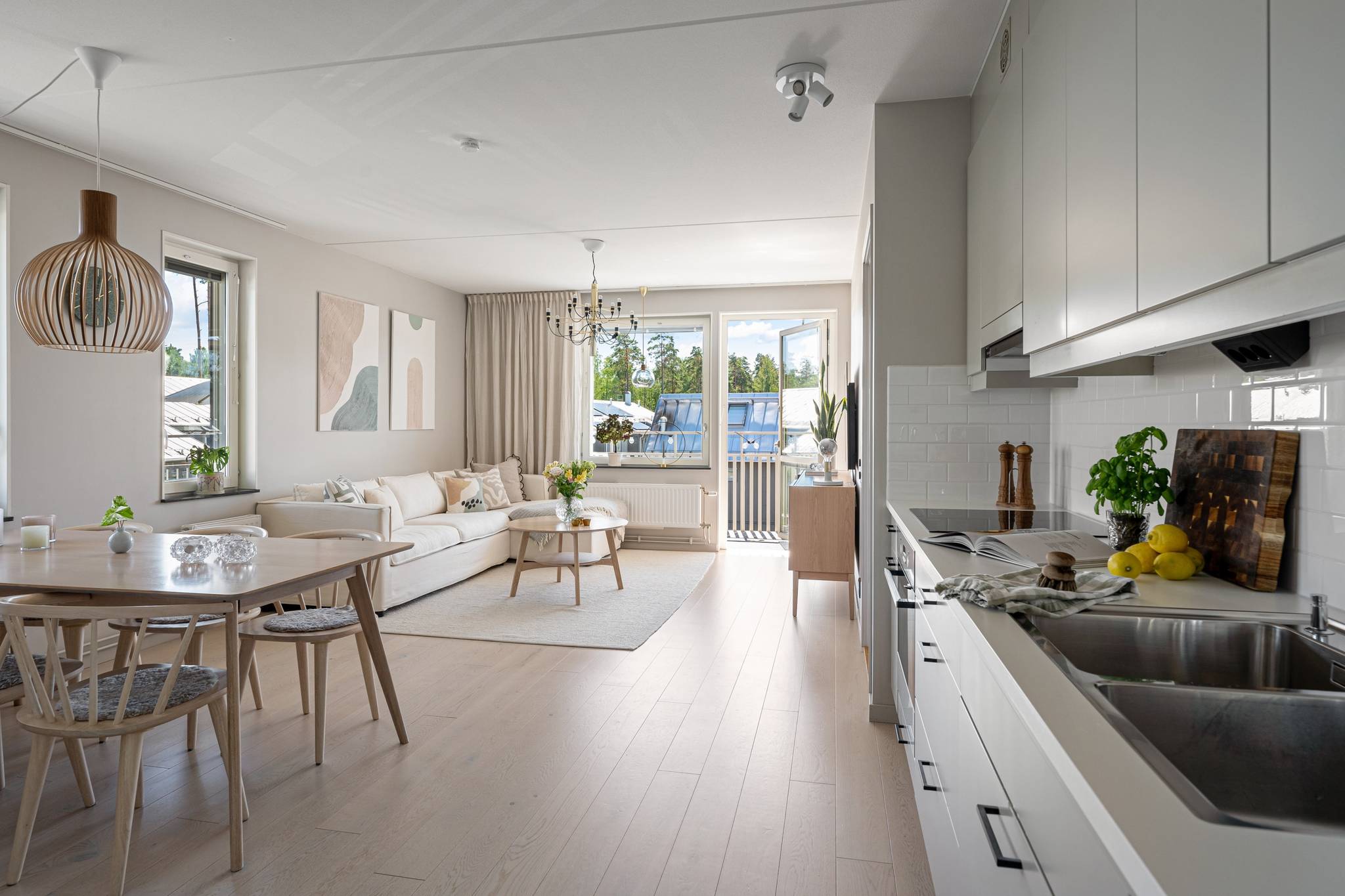 3 rum lägenhet på Lobeliavägen 3, 2 tr Älta - Södra Hedvigslund, Nacka kommun - bild 1