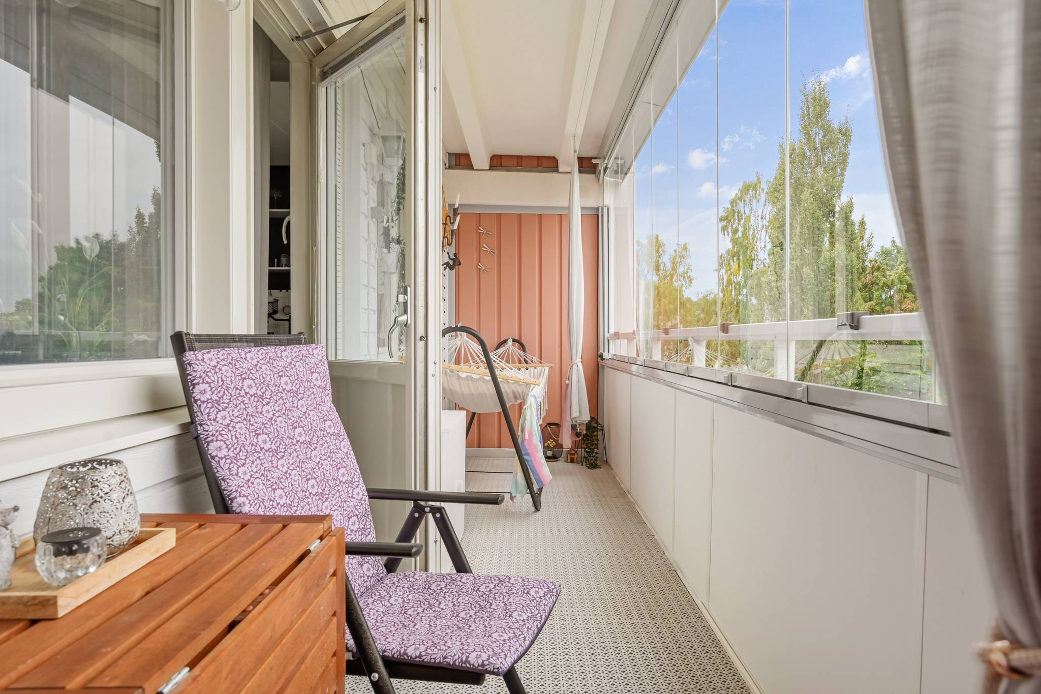 4 rum Lägenhet på Holmvägen 44 Centralt Upplands Väsby kommun - bild 2
